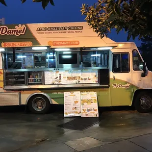 Parked at the corner of Lakeshore Avenue and Lake Park Avenue