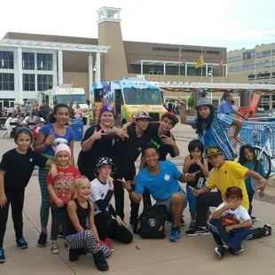 Young dancers and TDT students