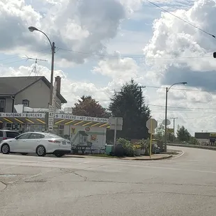 The one stop light town.