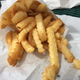 Crinkle cut fries