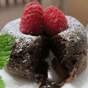 Decadent and delicious molten cakes delivered right to your door.