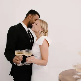 @revelwoodphoto
@livbygrace
@fleurphx
@revel.and.grace
@gemandivoryco
@alyshawolfe_
@noahlwolfe