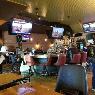 Bar area that wraps around