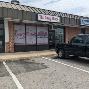 The Dawg Shack, Norfolk