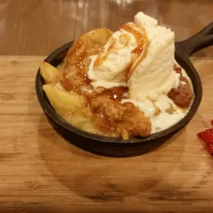 Excellent apple crisp dessert in a mini skillet