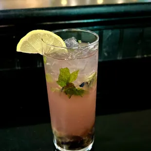 oysters and mussels, drink