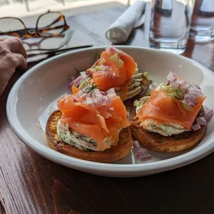 Salmon plate