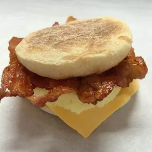 Bacon, egg and cheese on English muffin