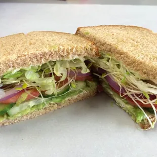 Fresh Vegetarian Sandwich