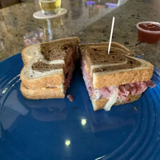 The Reuben on Rye