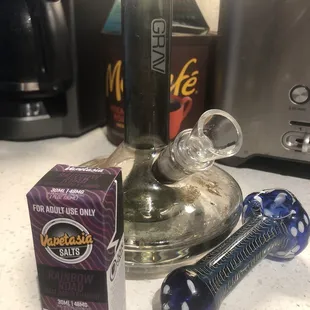 Couple of my goodies I bought today. Rainbow road juice, pipe and bigger bowl for my water pipe