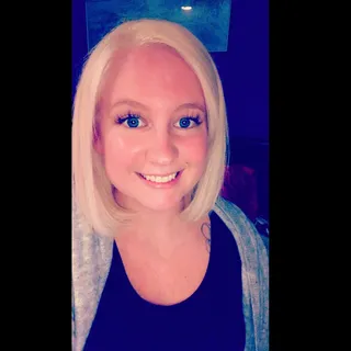 Bobbi F.