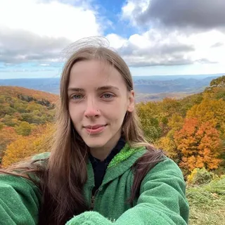 Caitlin L.