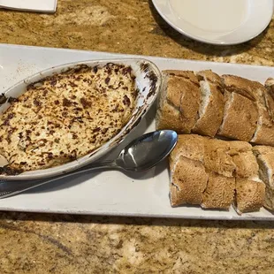 Crab Dip with delicious bread. Who could ask for anything else?
