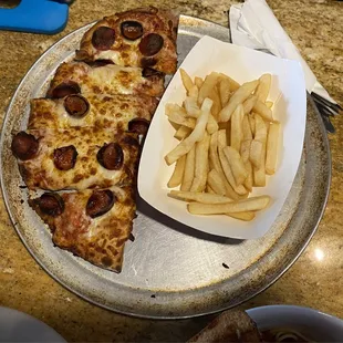 Pepperoni Pizza and fries. Not bad.