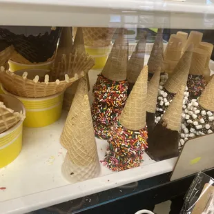 73121@1848nLove the cone dip varieties