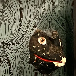 Extra credit if you are able to spot this lizard head.