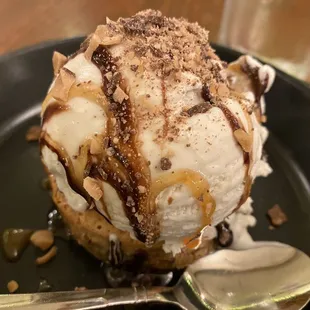 Oooey Gooey Toffee Cake