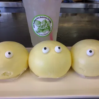 PokeBuns (Banh Bao Kim Sa)