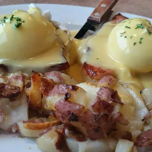 Eggs Benedict