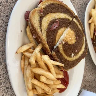 Reuben sandwich