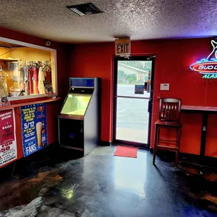 Sept 2022: Interior Pic 2 of 13