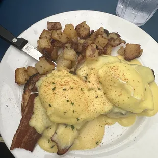 Eggs Benedict