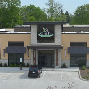 the outside of the restaurant