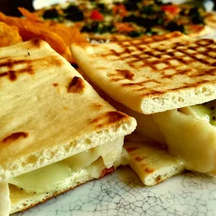 Pesto chicken panini