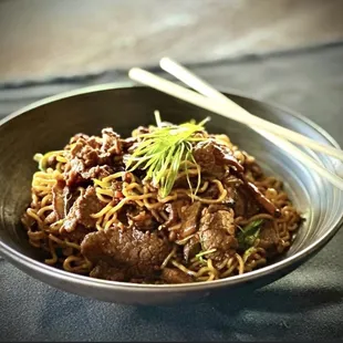 Happy hour beef tenderloin street noodle
