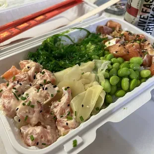 Salmon poke bowl