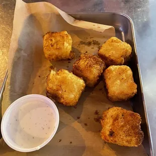 Spicy cheese curds