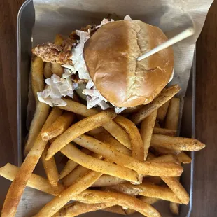 Nashville hot chicken sandwich lunch portion