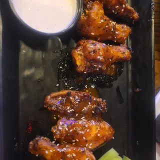 Wet & Dirty Wings