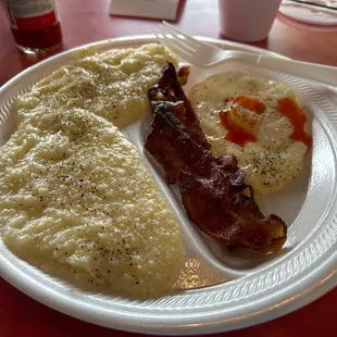 Whoa! Tons of grits!