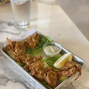 IG @hangrytrail.us (SOFT SHELL CRAB)