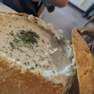CHOWDER BREAD BOWL