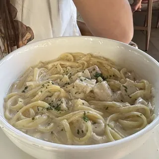 CHICKEN ALFREDO
