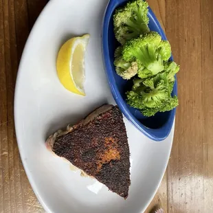 Blackened Tuna &amp; Ken's 3 entree plate