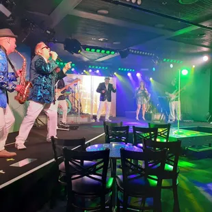 The Docksiders in action!