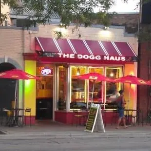 Front of the Dogg Haus