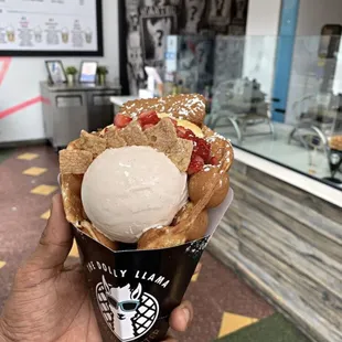 Make your own bubble waffle!!