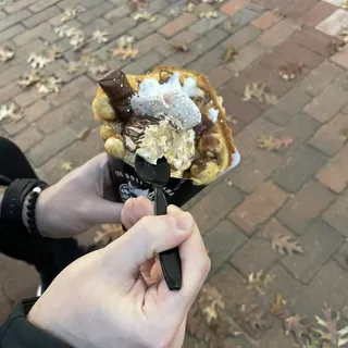 Party Animal (Bubble Waffle)