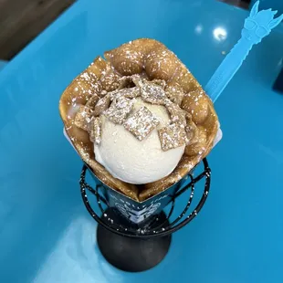 Puffle with horchata ice cream, Cinnamon Toast Crunch and sweetened condensed milk