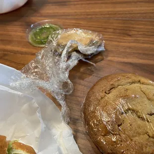 Macadamia white choc cookie