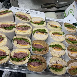 We can cater your business luncheons, football gatherings, and celebratory parties. Call today and place your order!