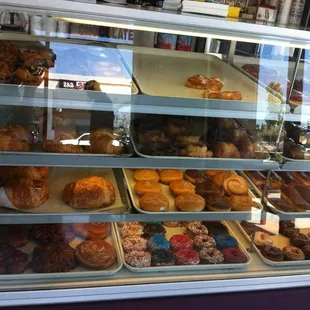 Healthier donuts come in bigger size! Very nice owner too!