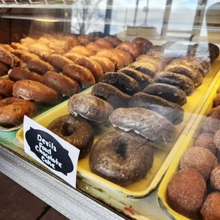 food, dough desserts, donuts