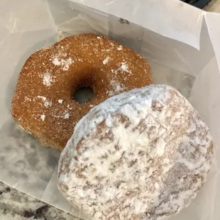 Powdered and cinnamon sugar