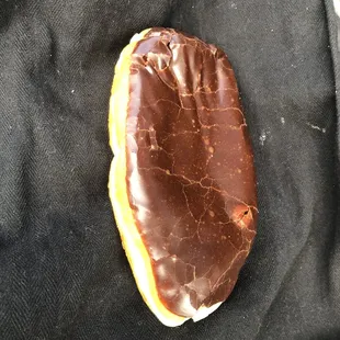 Cream filled long John